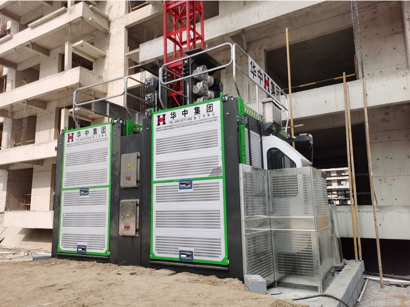 華中起重：高樓建設(shè)常用的施工升降機你了解多少？